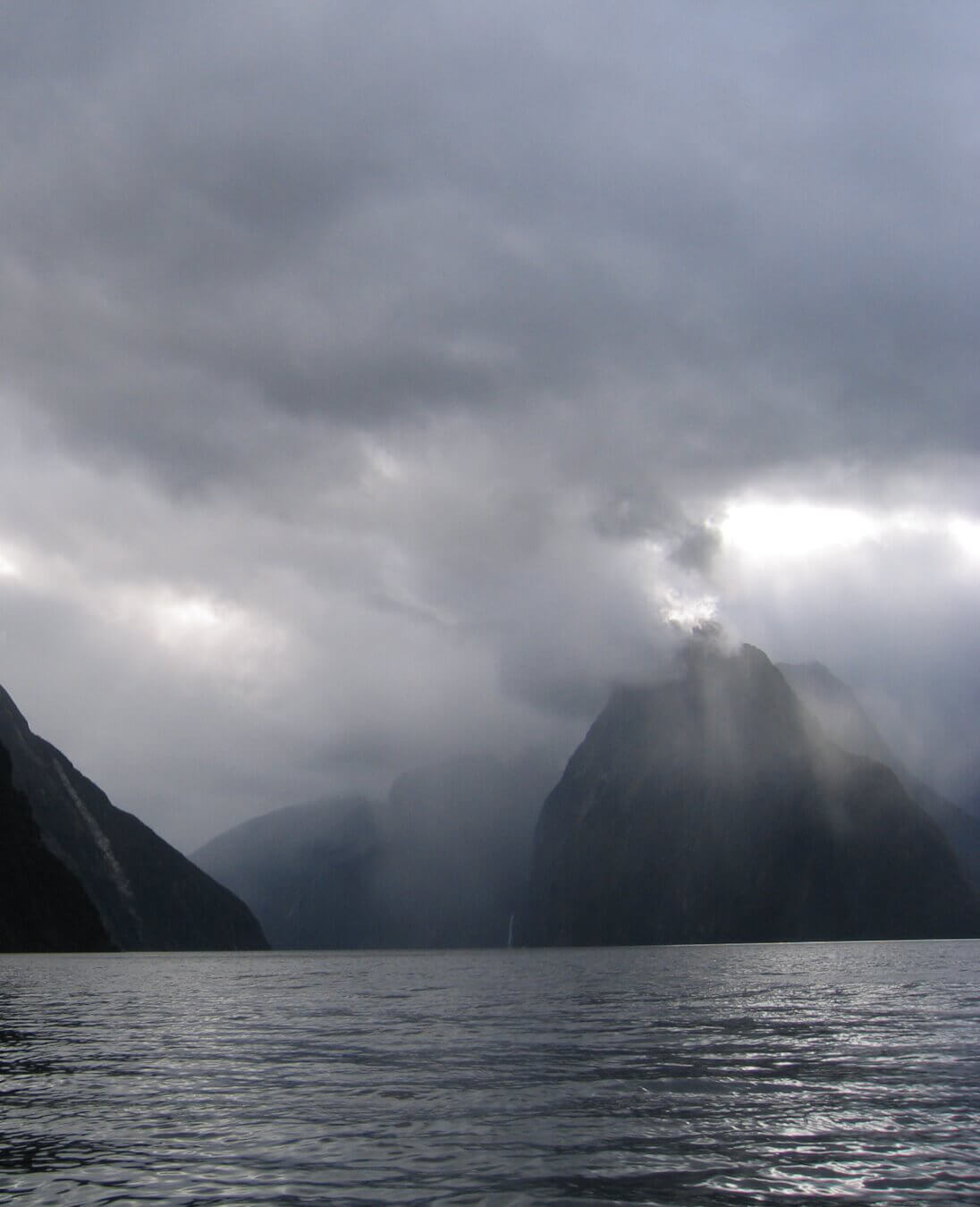 milford sound photo from page builder example
