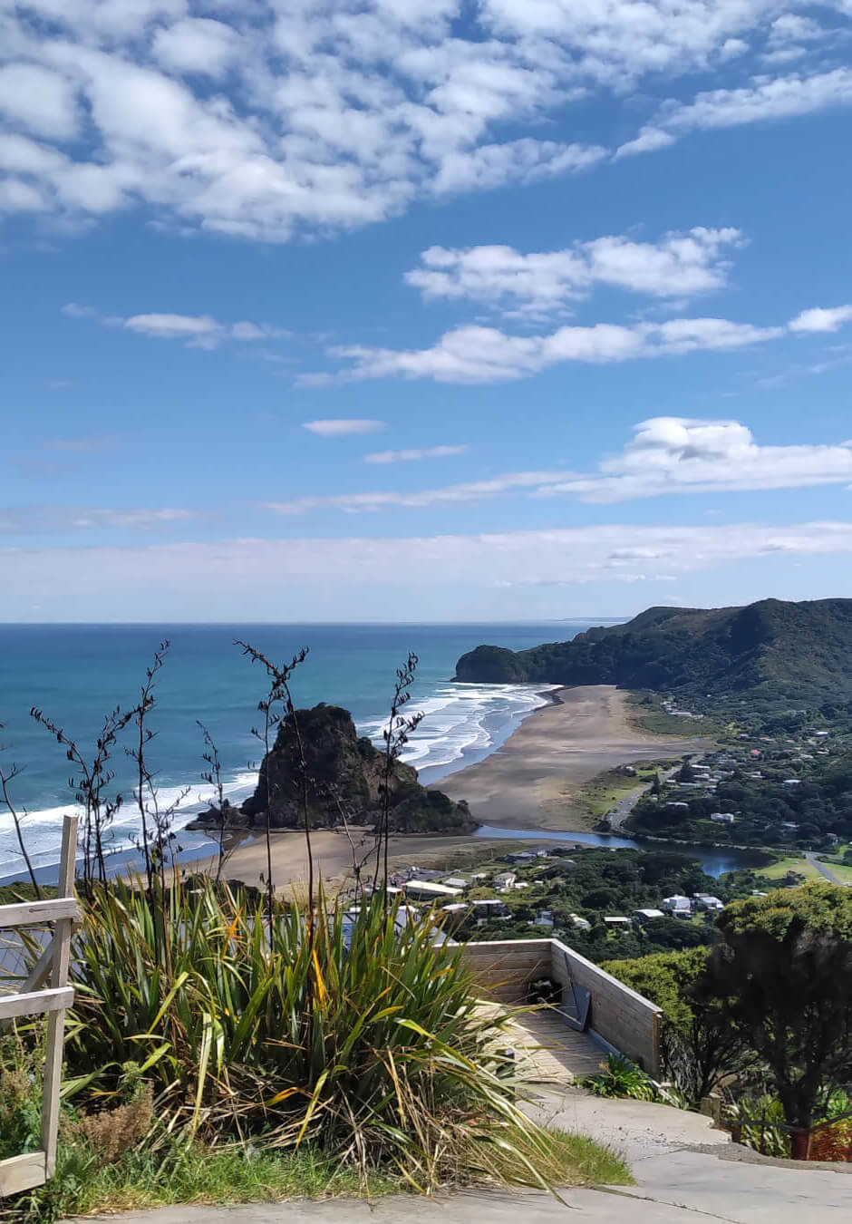 piha beach auckland nz