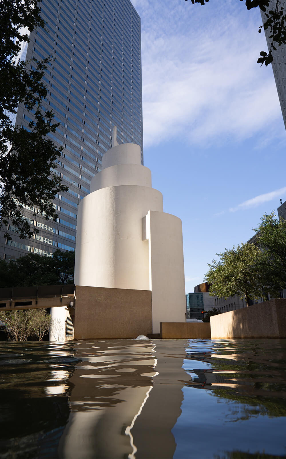 monument and building photo from page builder example